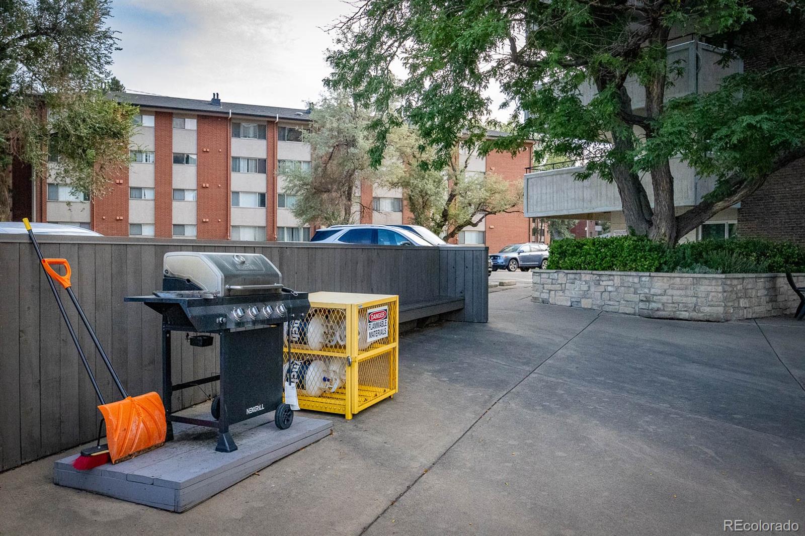 1888 S Jackson St #406, Denver, CO 80210