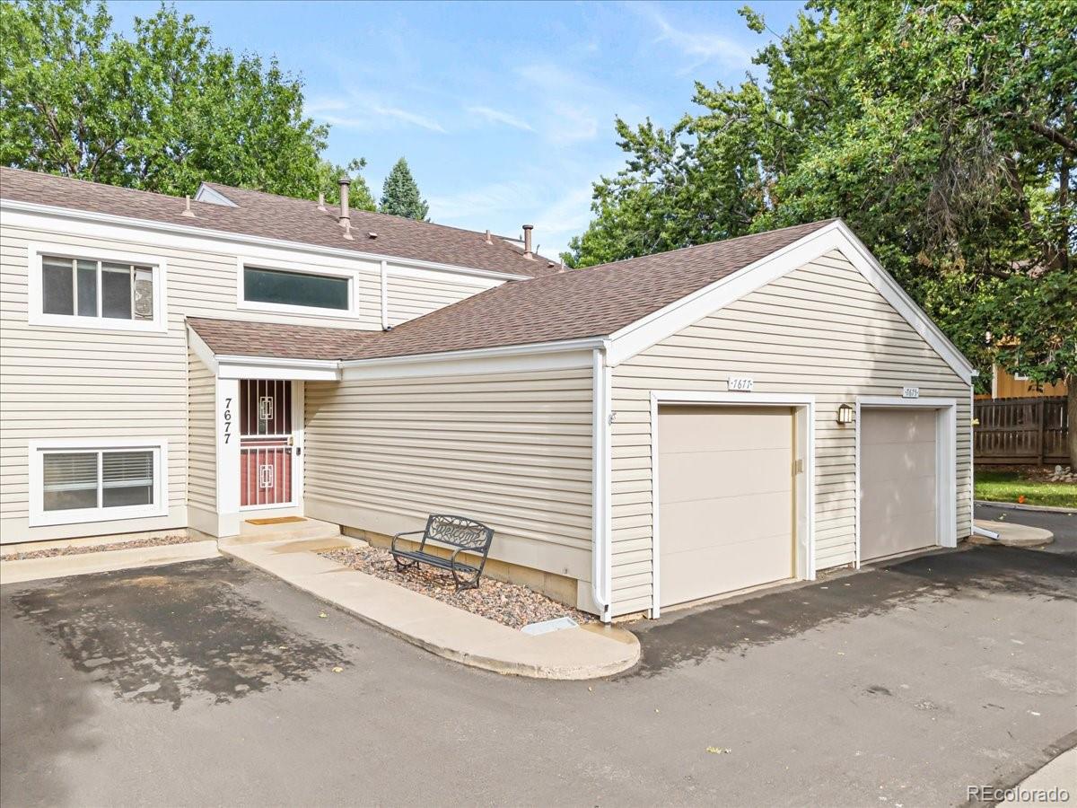 7677 S Monaco Cir, Centennial, CO 80112