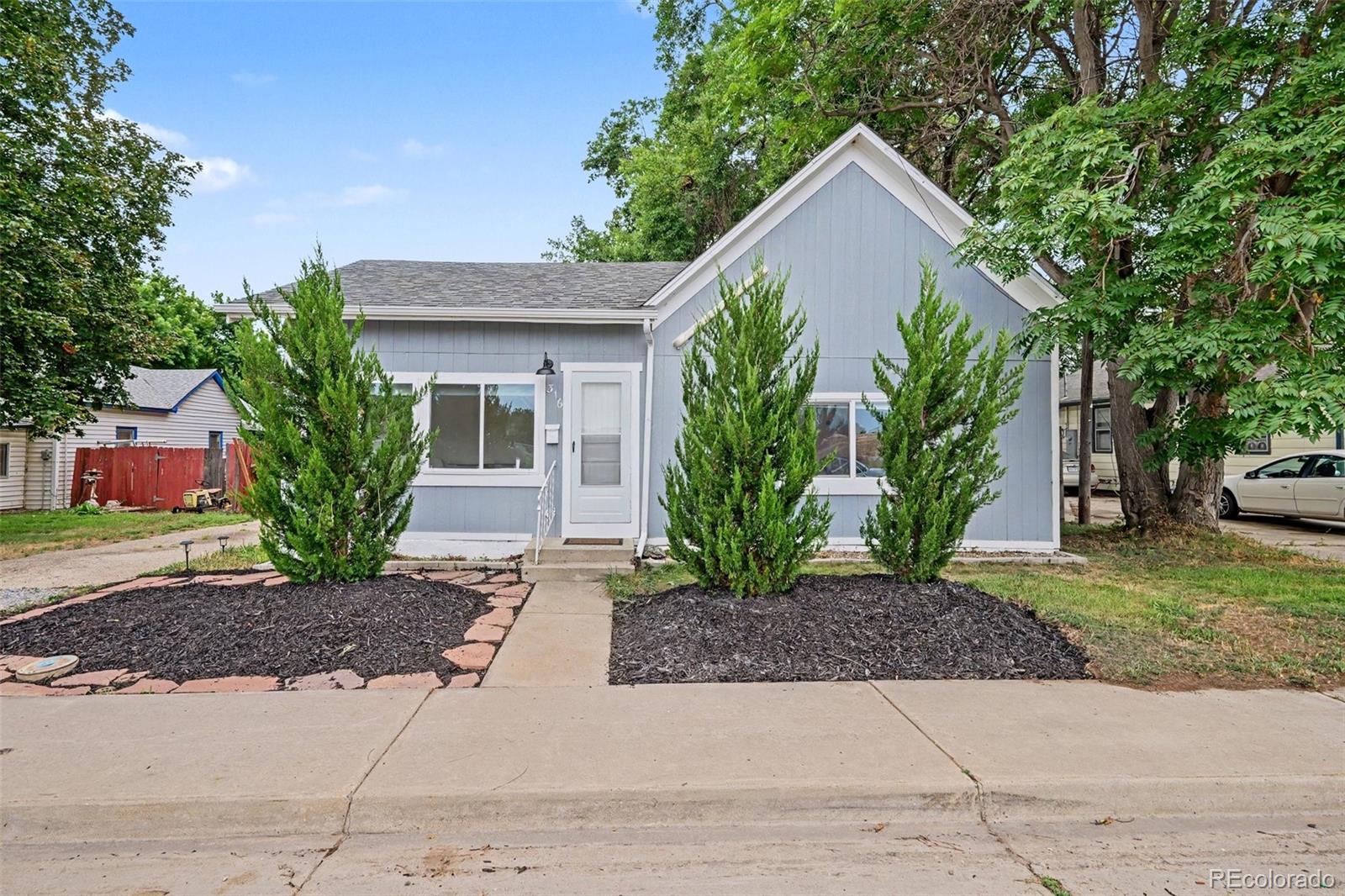 316 W 1st St, Loveland, CO 80537