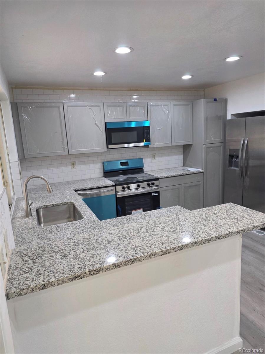 3161 S Norfolk St, Aurora, CO 80013