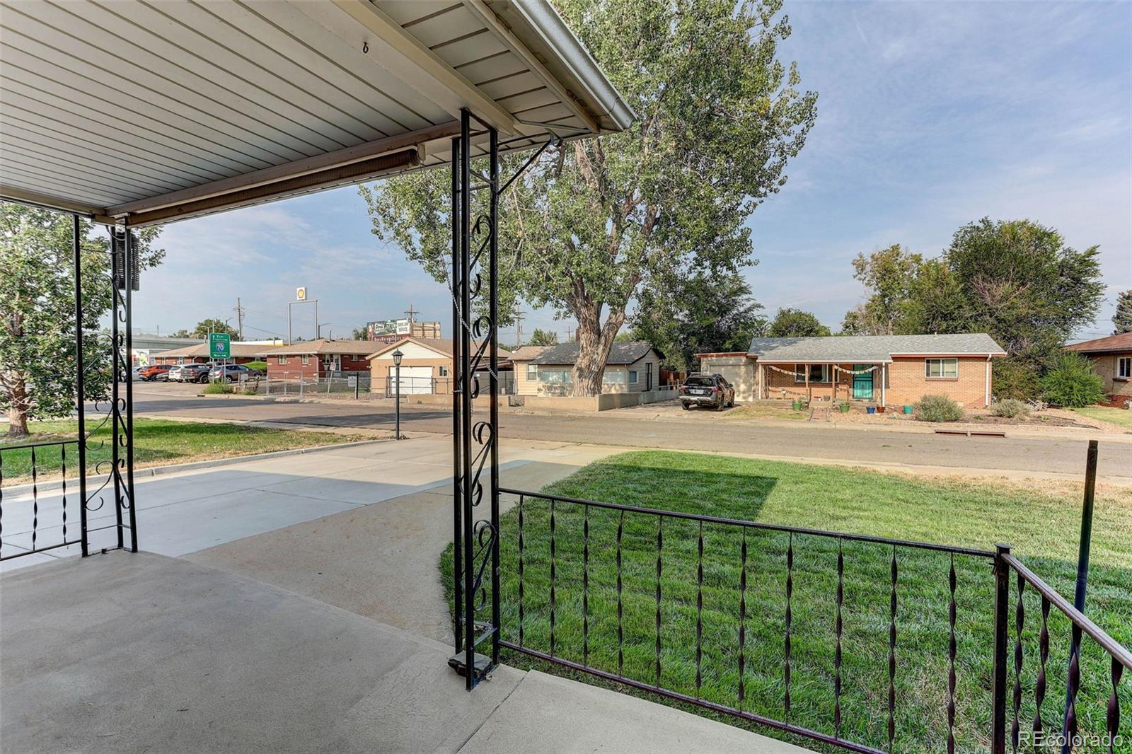 4860 Harlan St, Denver, CO 80212