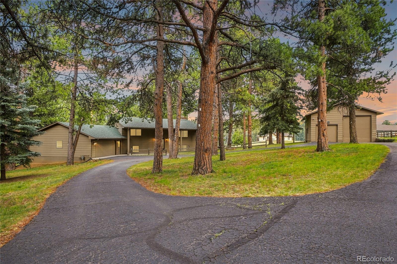 8257 Centaur Dr, Evergreen, CO 80439