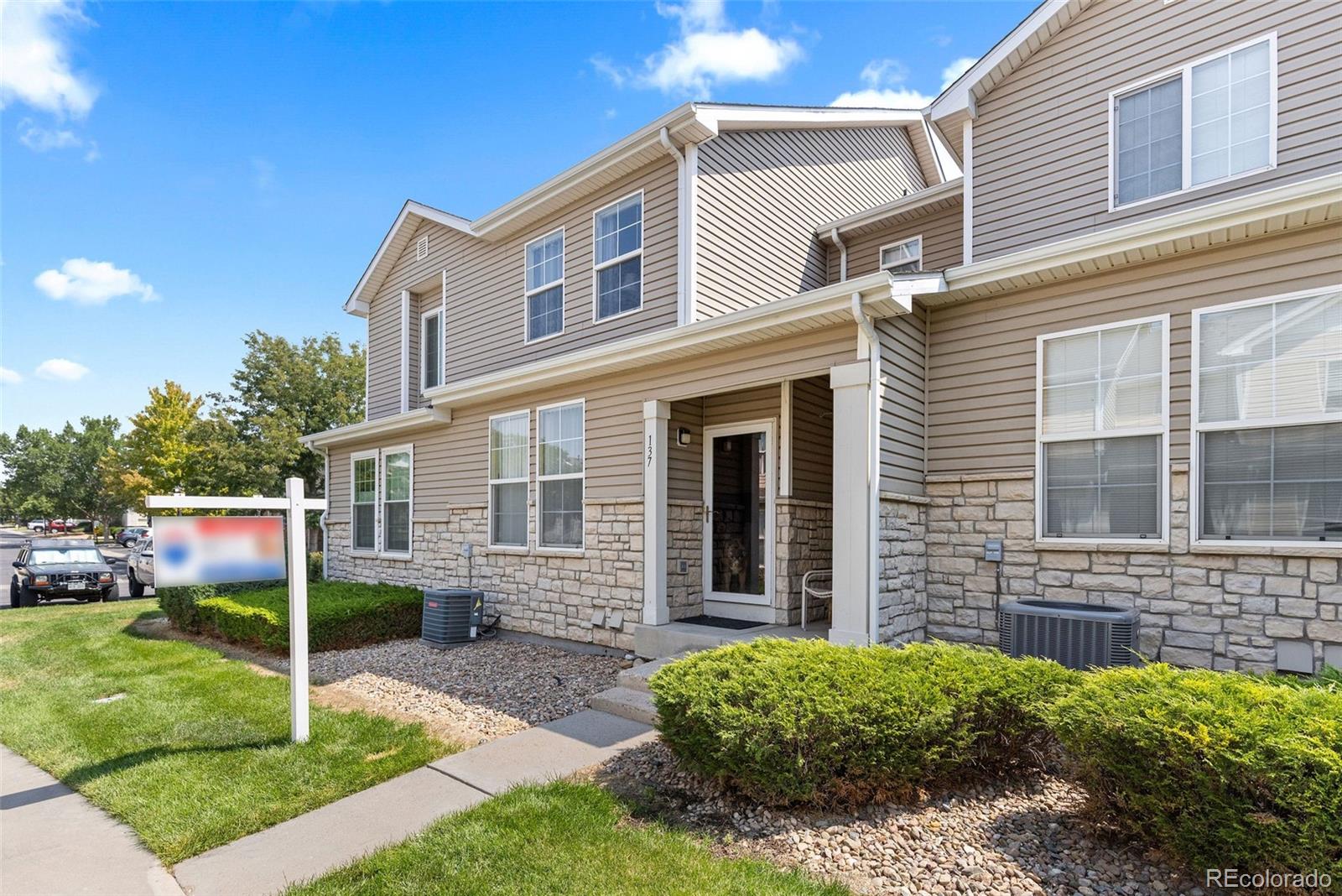 137 Foxglove Dr, Brighton, CO 80601