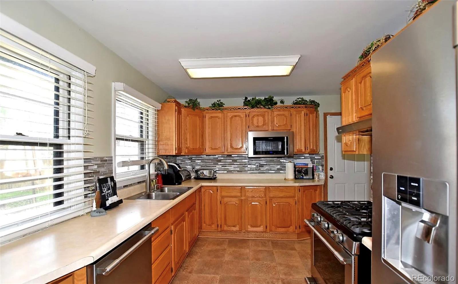 2822 W 5th St, Greeley, CO 80634