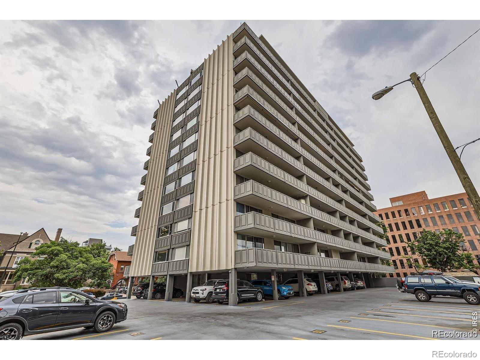 909 N Logan St #A, Denver, CO 80203