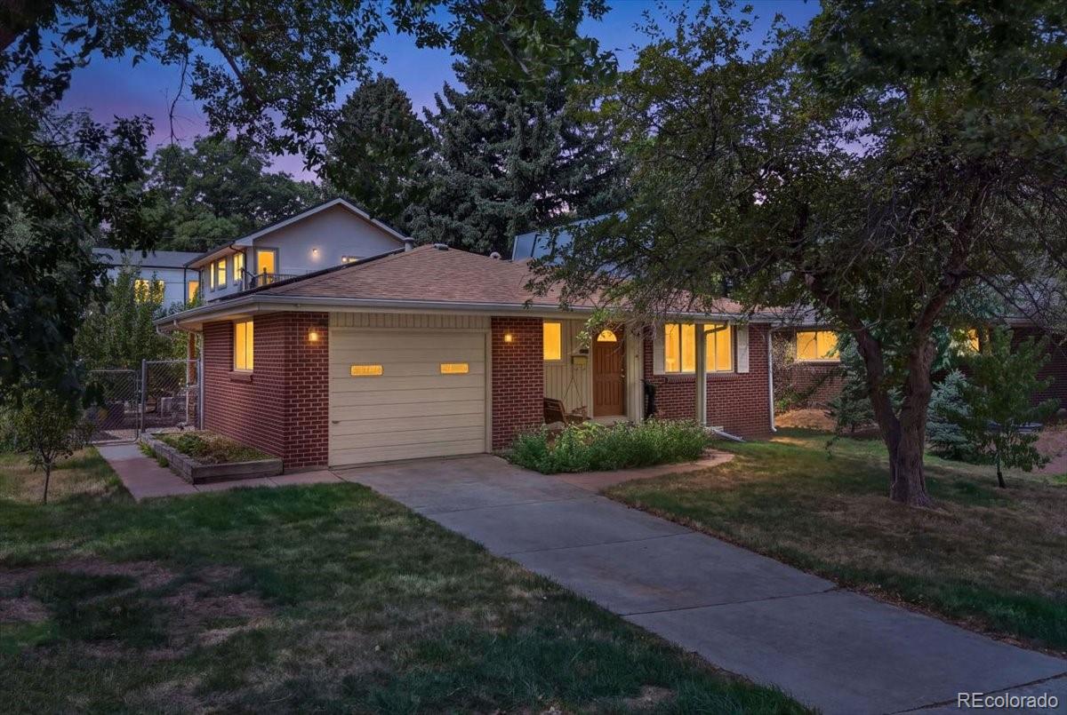 2006 Arapahoe St, Golden, CO 80401