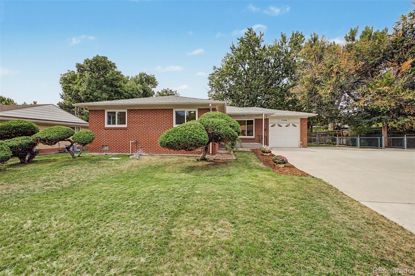 3346 W Layton Ave, Englewood, CO 80110