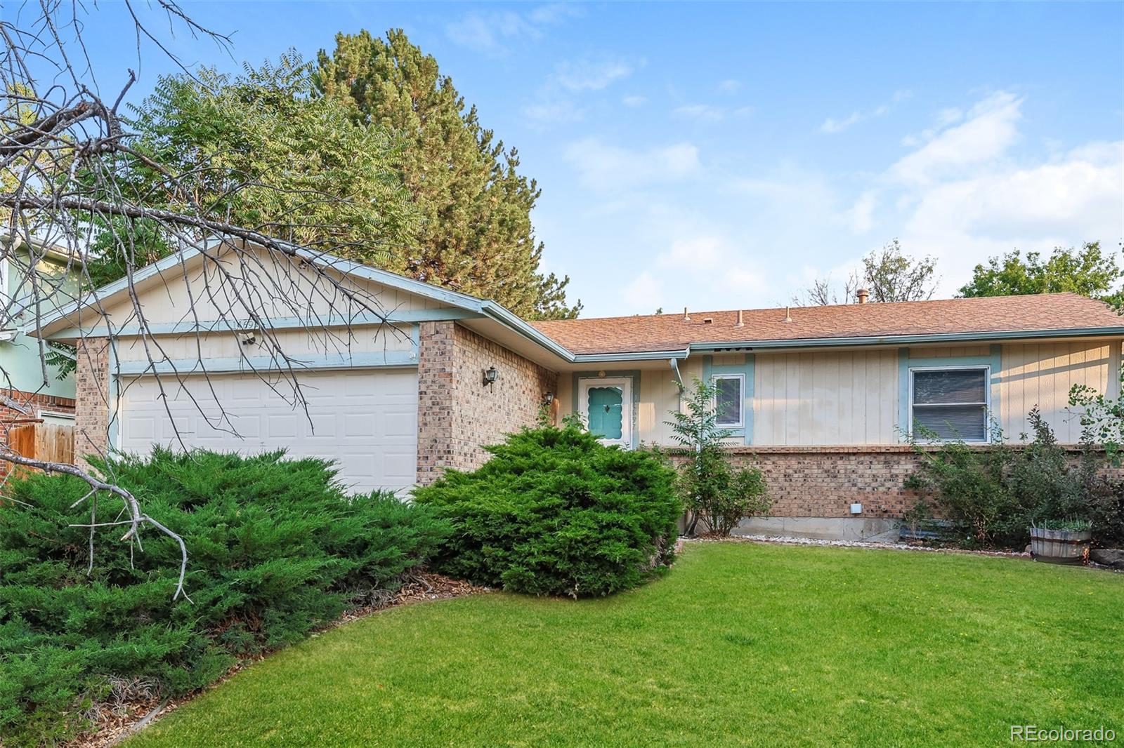 14697 E Oregon Dr, Aurora, CO 80012