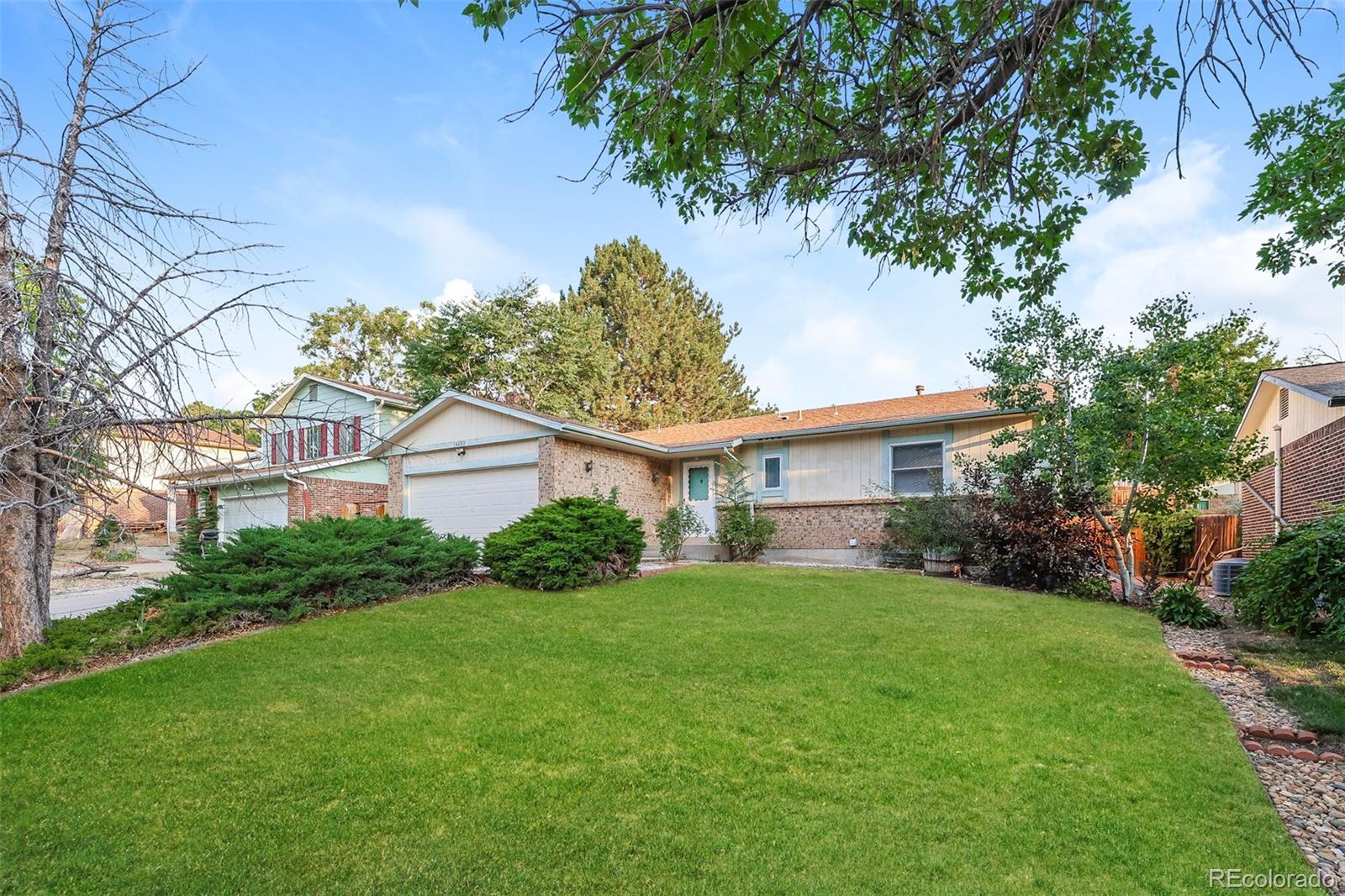 14697 E Oregon Dr, Aurora, CO 80012