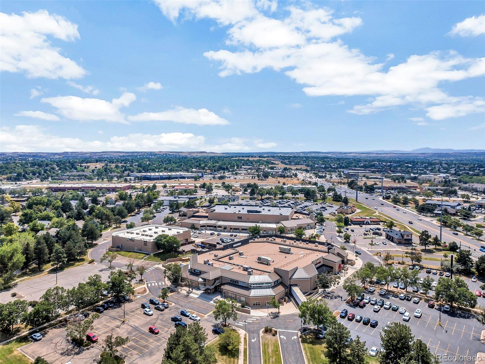 7926 S Roslyn Way, Englewood, CO 80112