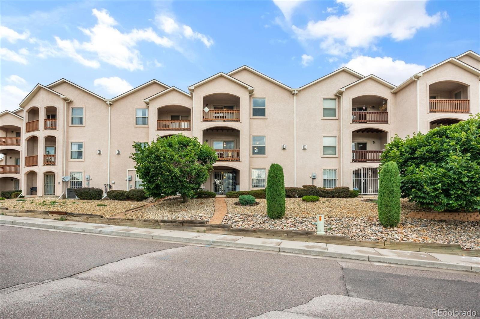 1135 Westmoreland Rd, Colorado Springs, CO 80907