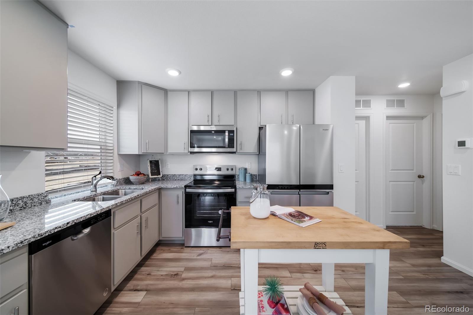 10060 Revere Ct, Commerce City, CO 80022