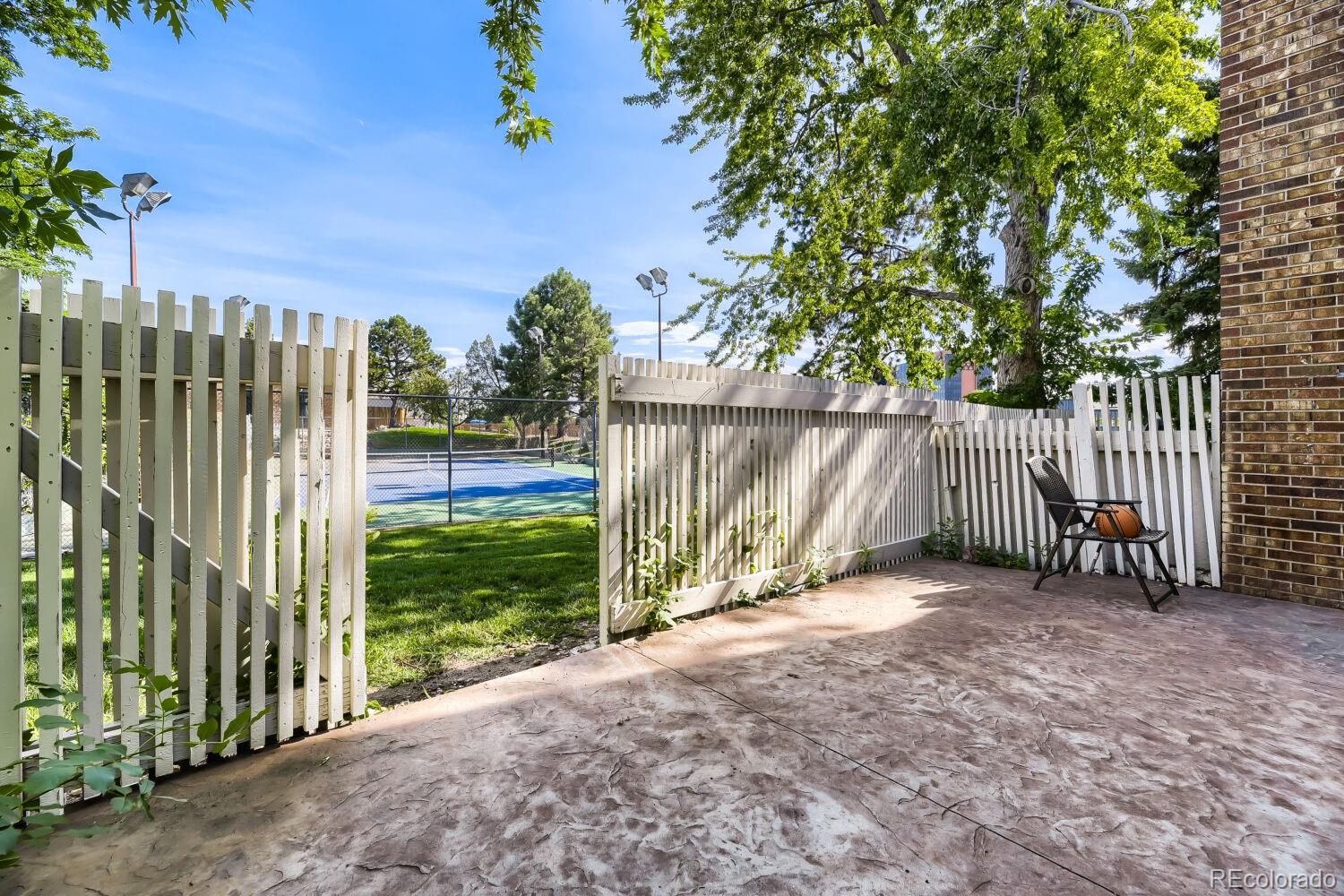 2938 S Parker Ct, Aurora, CO 80014