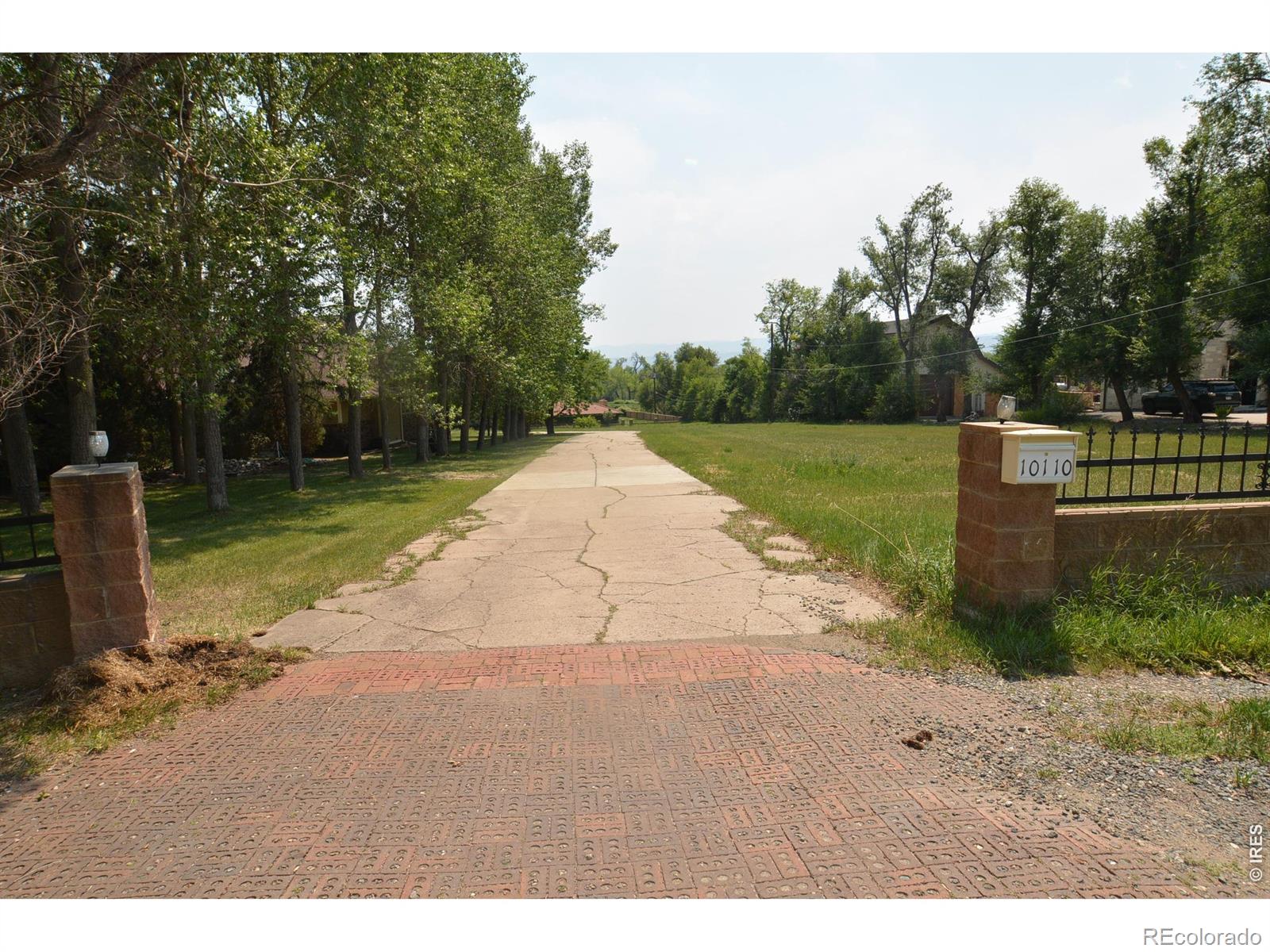 10110 W 73rd Pl, Arvada, CO 80005