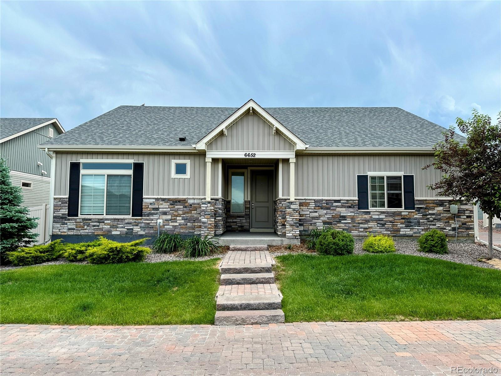6652 Golden Briar Ln, Colorado Springs, CO 80927