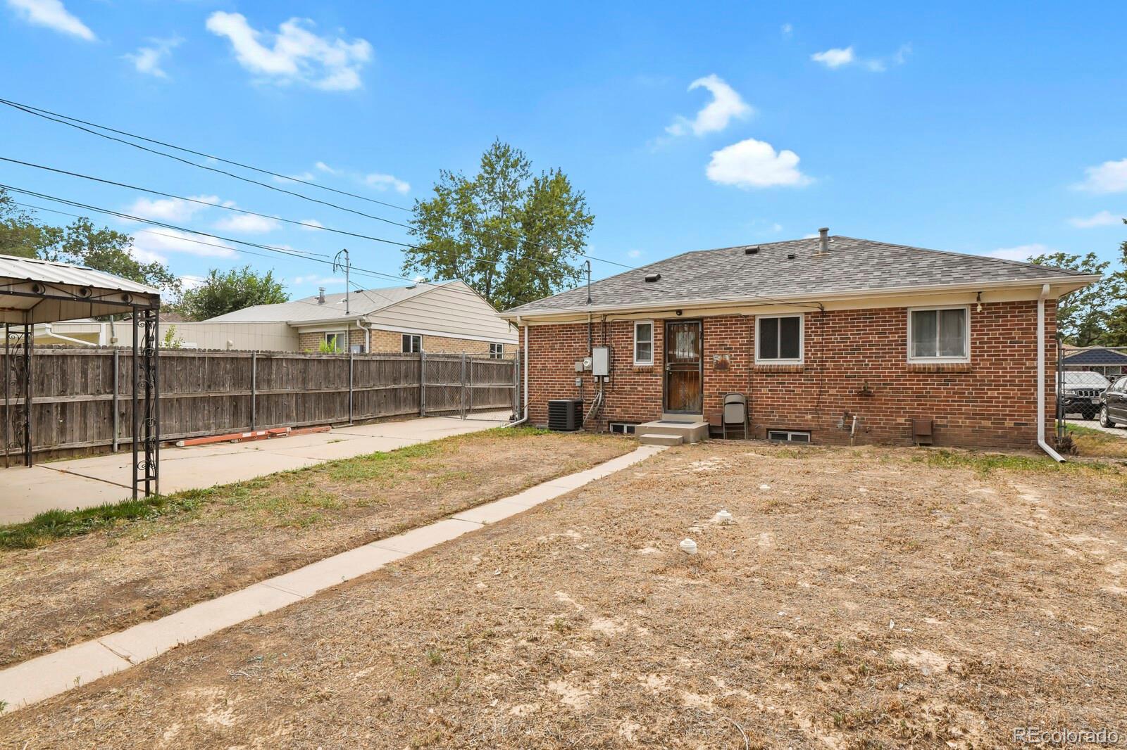 2656 Pontiac St, Denver, CO 80207