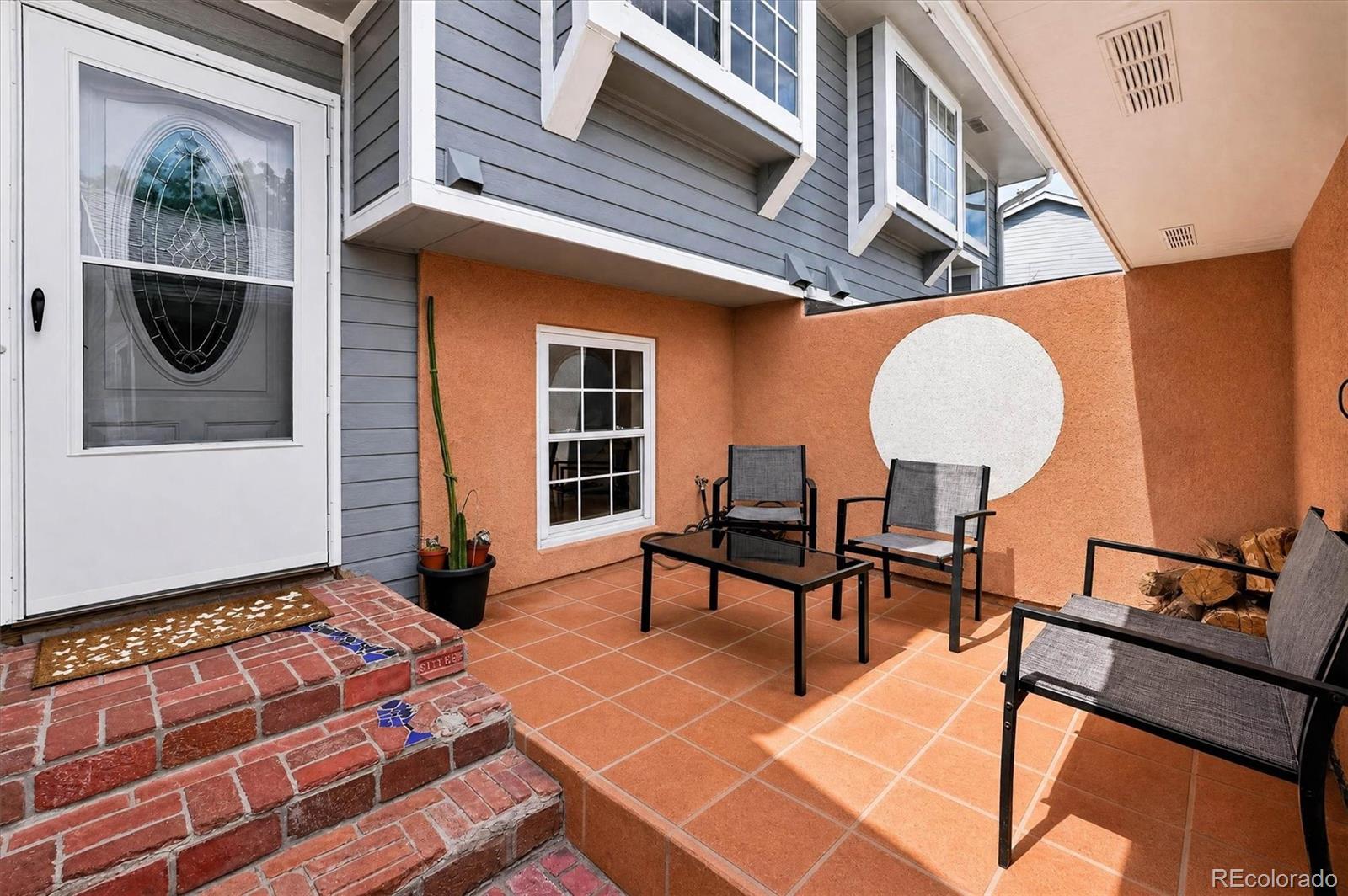 9431 Lou Dr, Denver, CO 80260