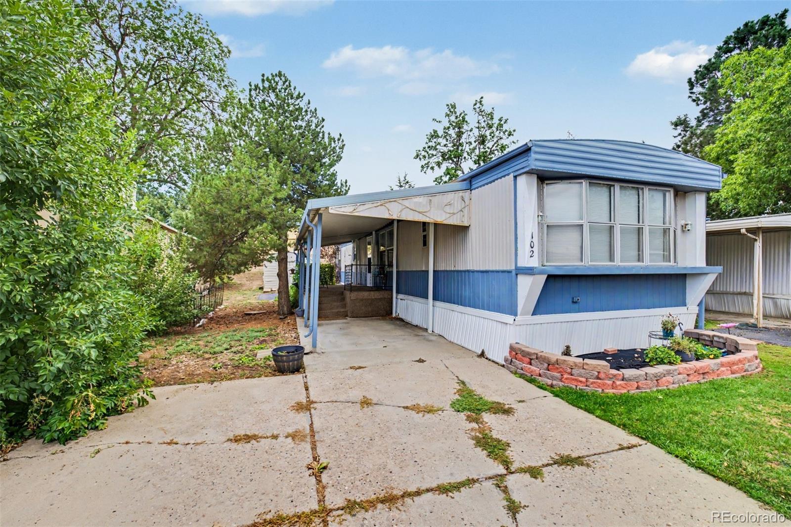 8201 S Santa Fe Dr Lot 102, Littleton, CO 80120