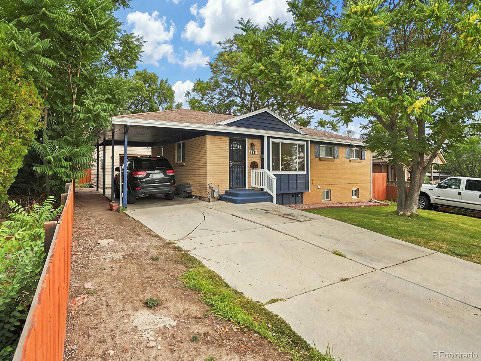 8671 Hopkins Dr, Denver, CO 80229