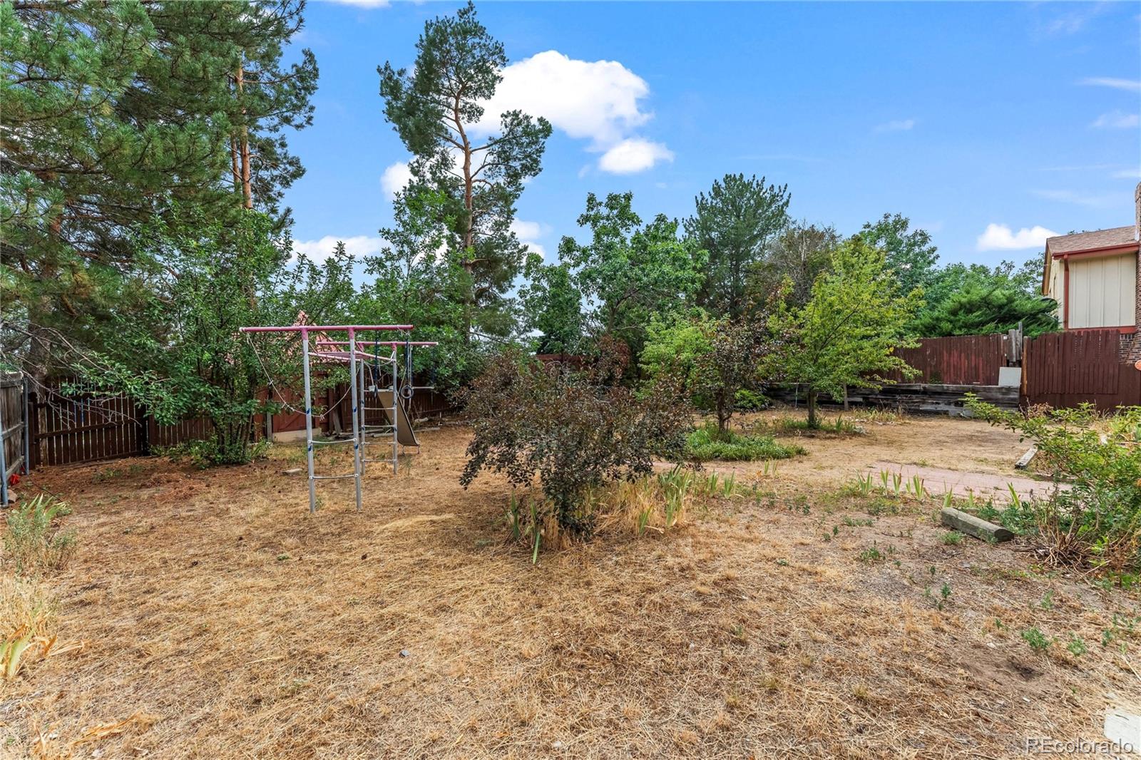 2591 S Eagle Cir, Aurora, CO 80014