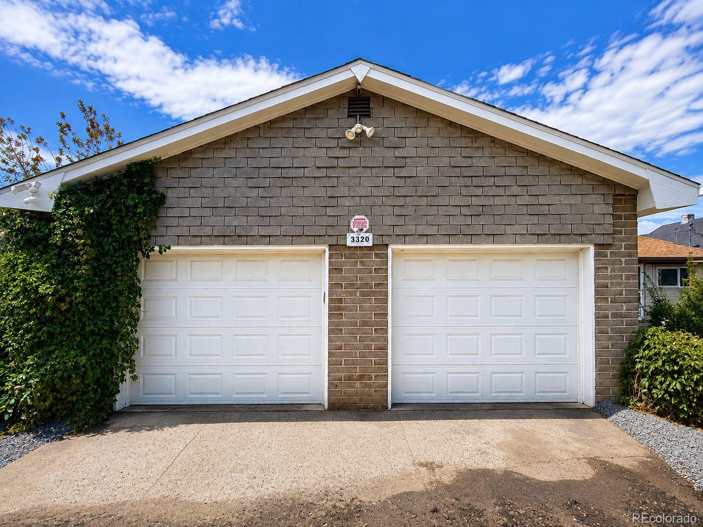 3320 S Pennsylvania St, Englewood, CO 80113