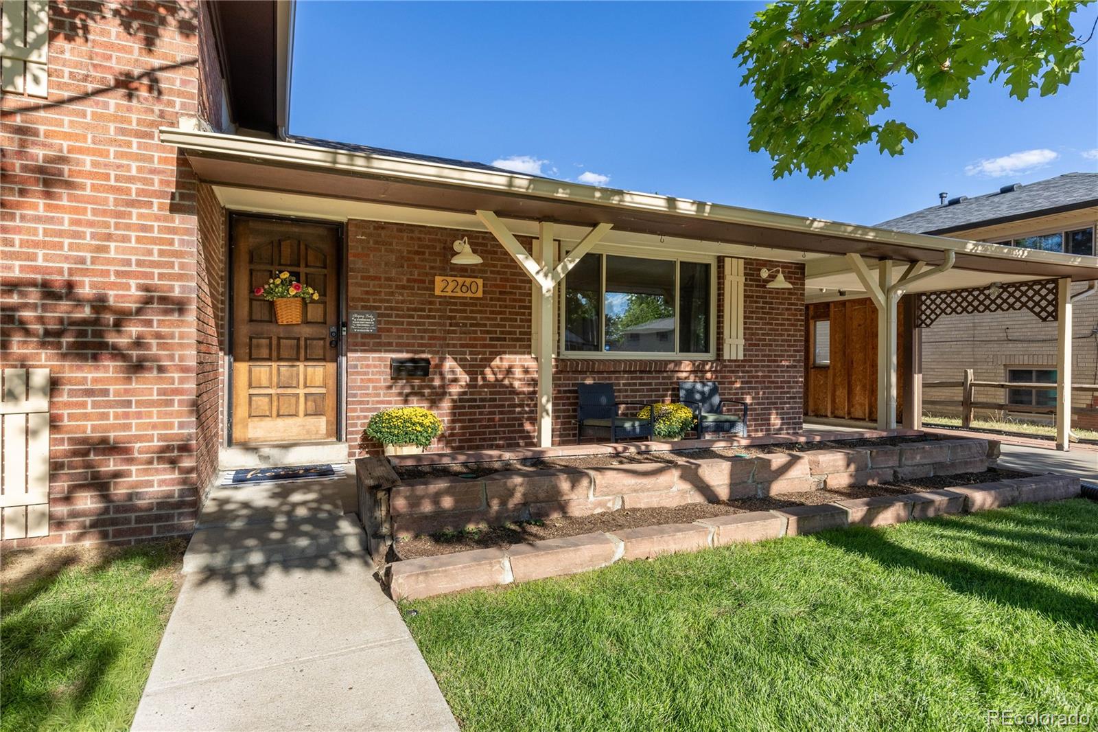 2260 Nome St, Aurora, CO 80010