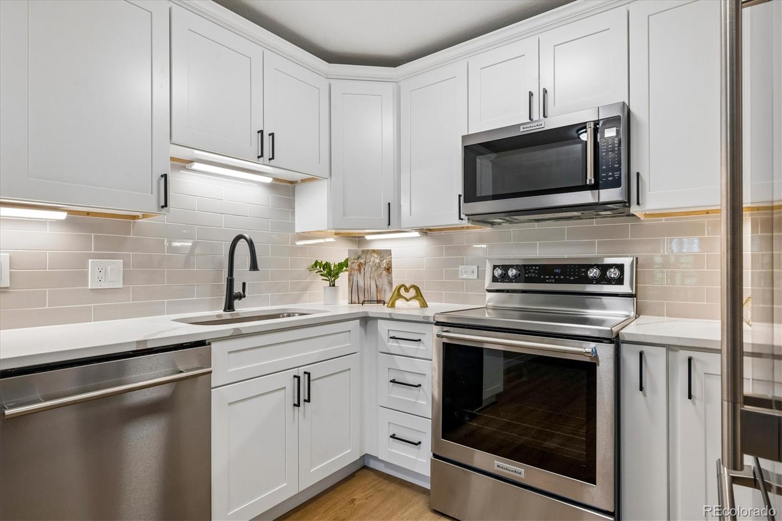 605 S Alton Way #12A, Denver, CO 80247