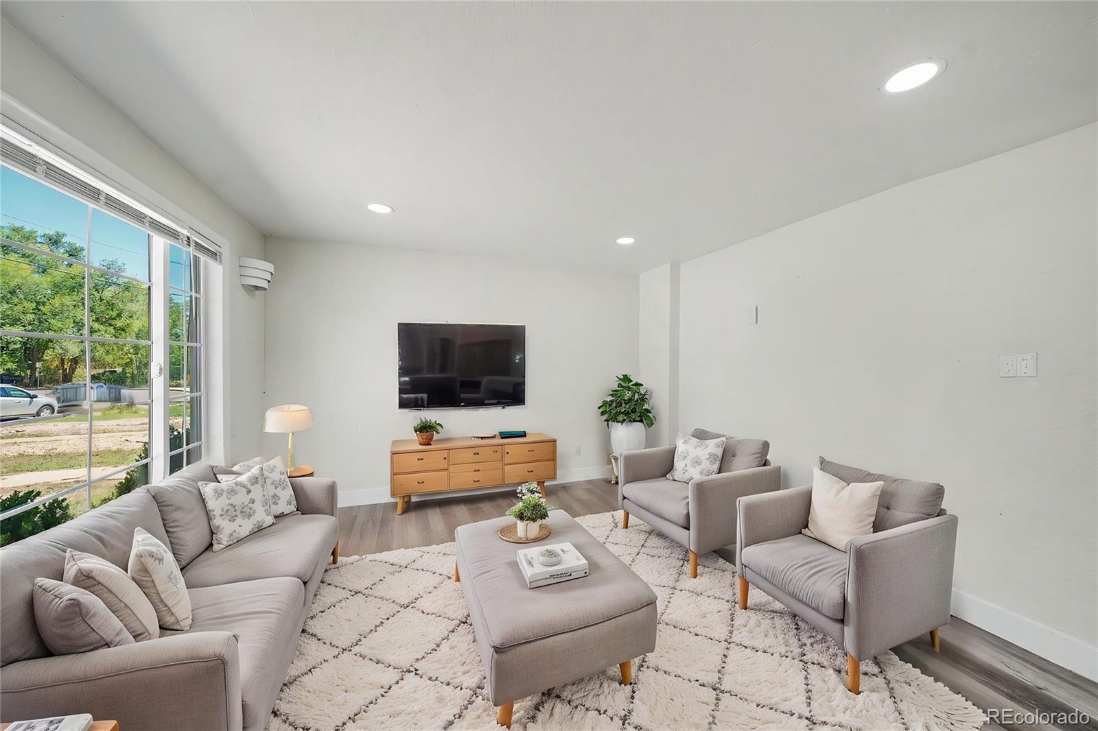 3310 W 3rd Ave, Denver, CO 80219