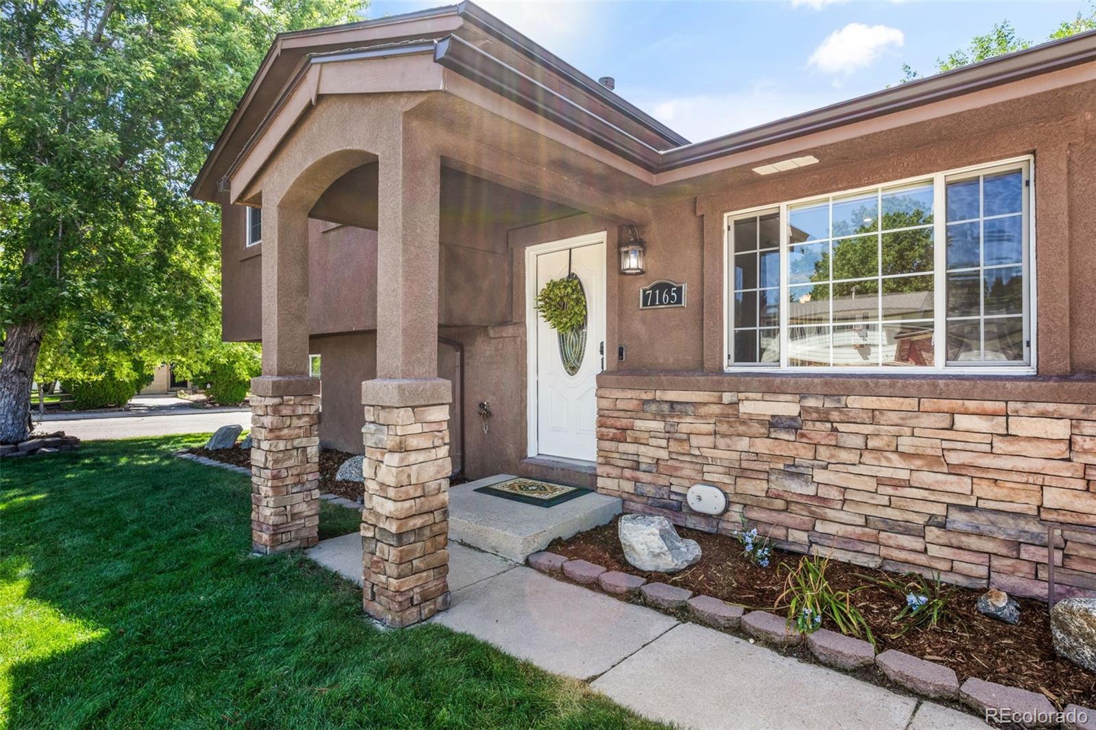 7165 White Mountain Dr, Colorado Springs, CO 80915