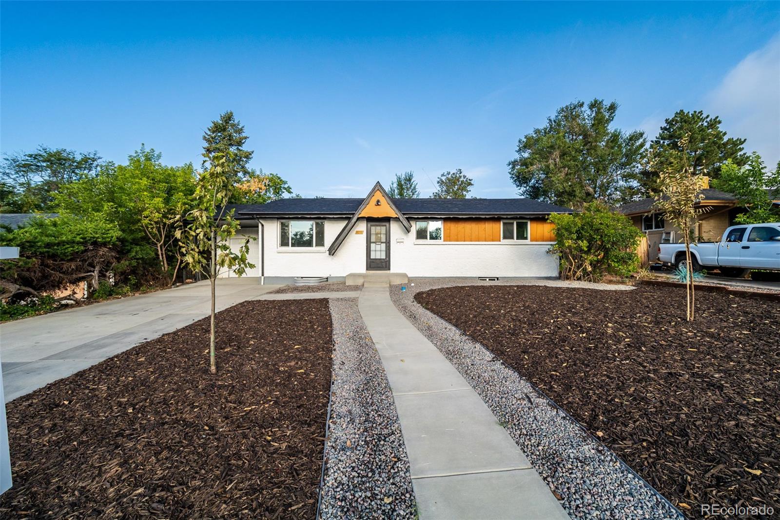 8711 Oakwood St, Westminster, CO 80031