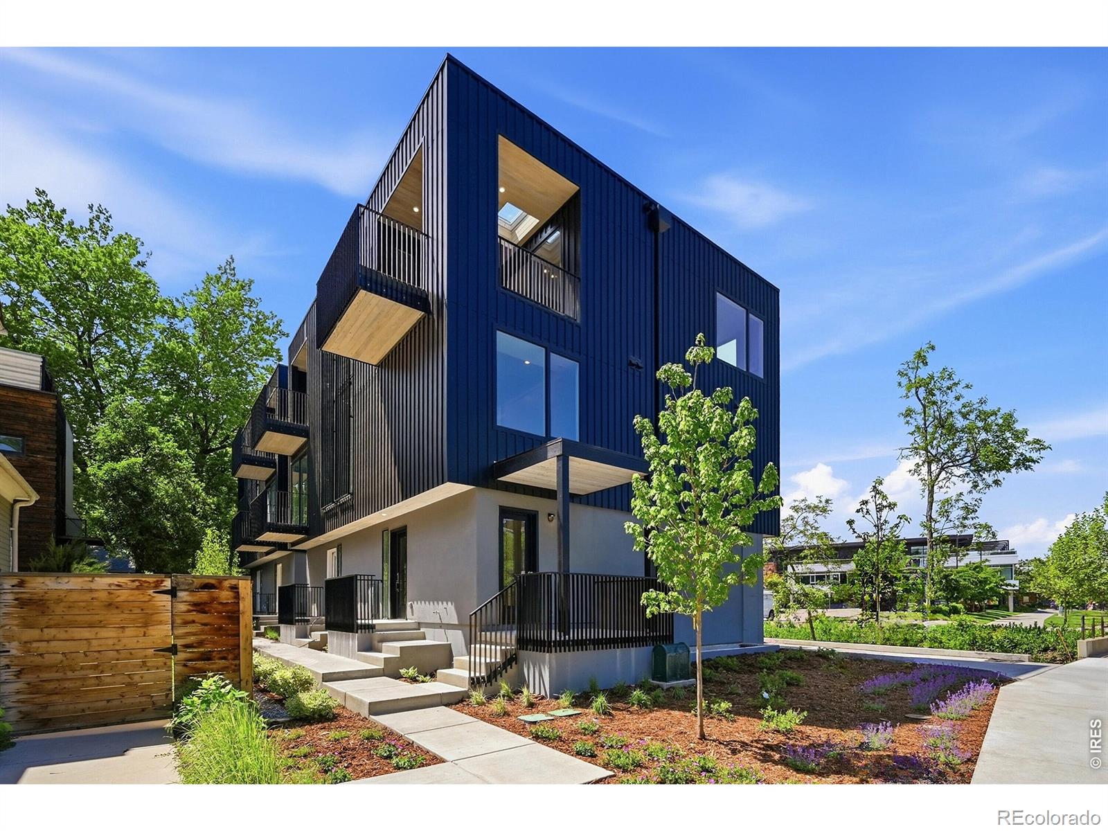 1629 17th St #B, Boulder, CO 80302