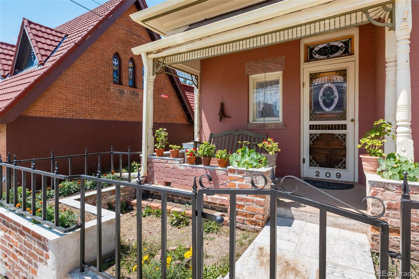 209 N 4th St, Cripple Creek, CO 80813