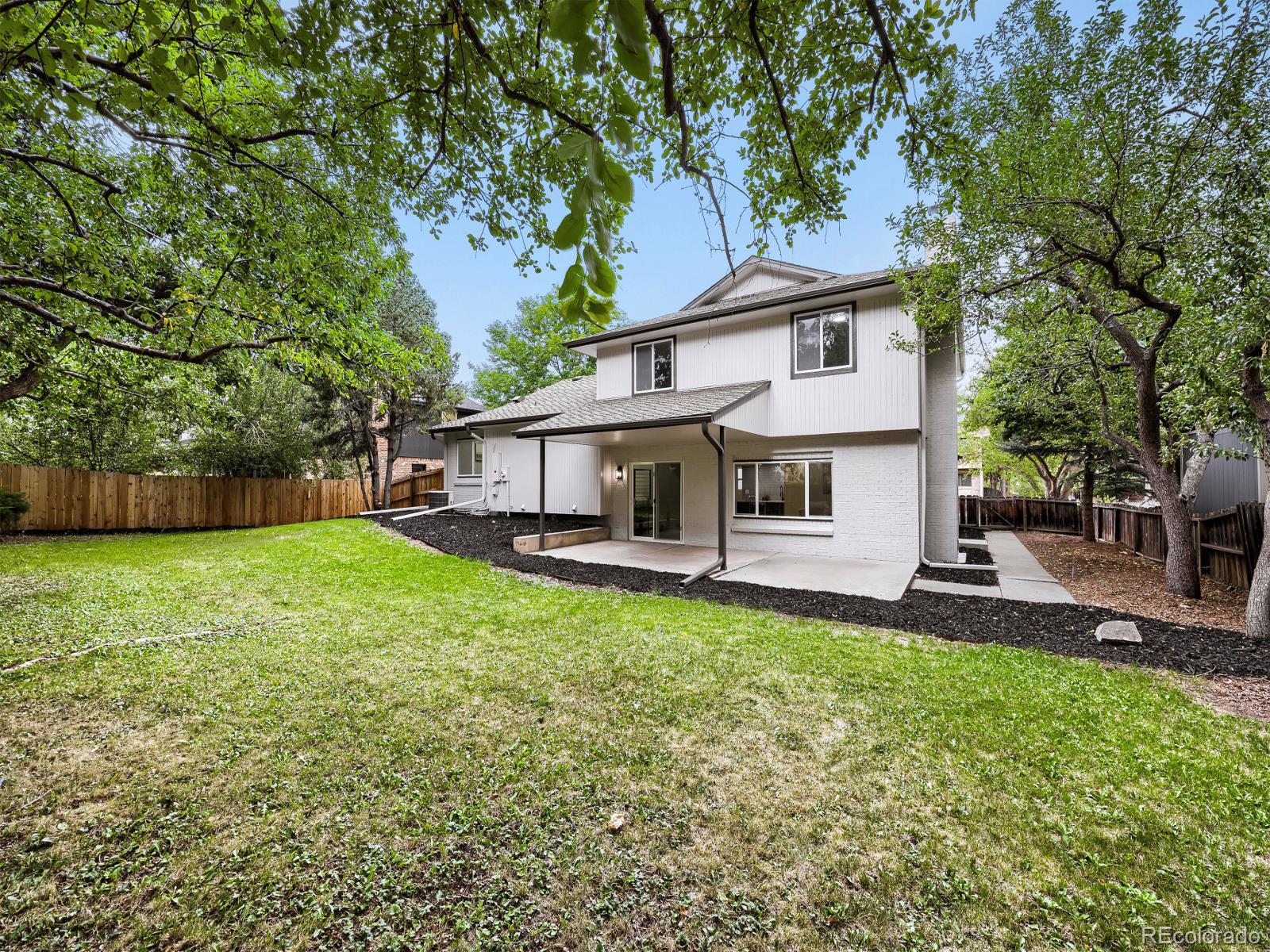 7555 S Madison Cir, Littleton, CO 80122