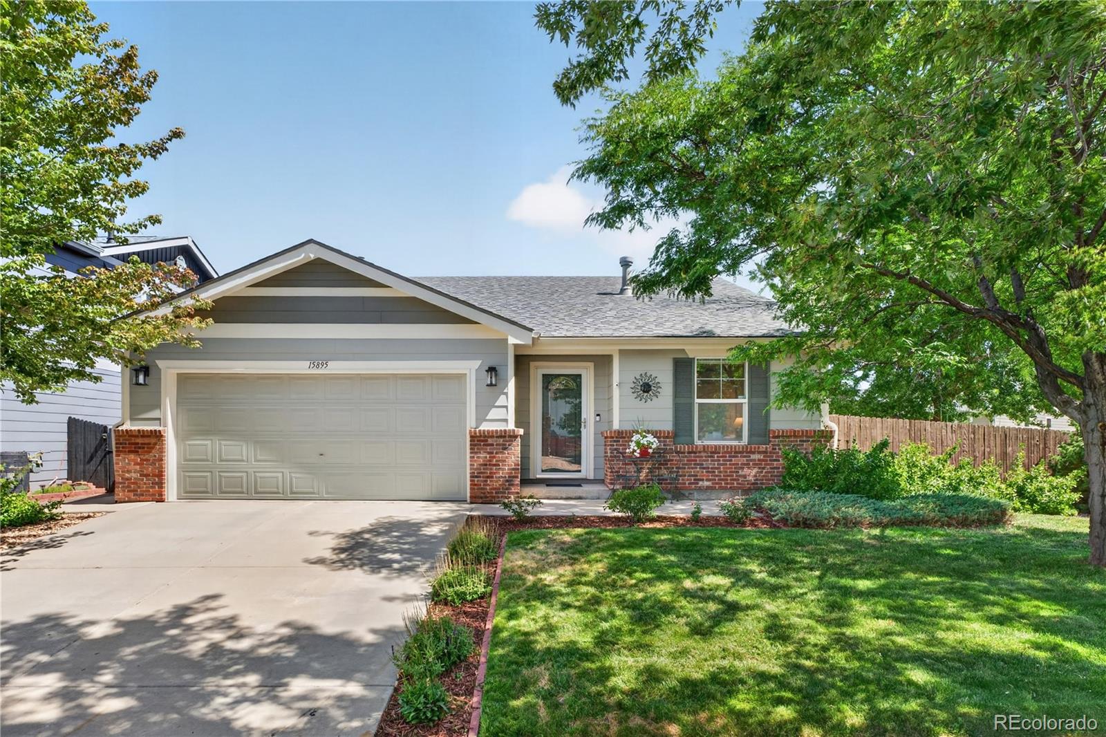 15895 Robins Dr, Denver, CO 80239
