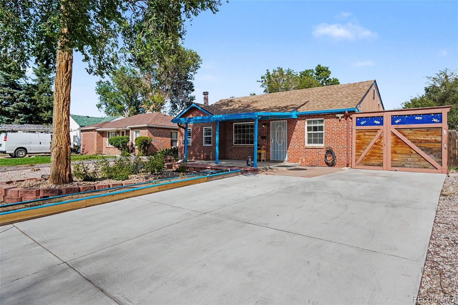 1748 Nome St, Aurora, CO 80010