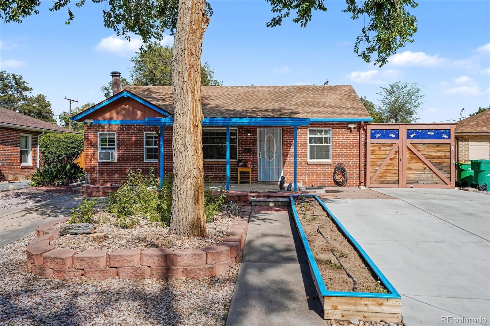 1748 Nome St, Aurora, CO 80010