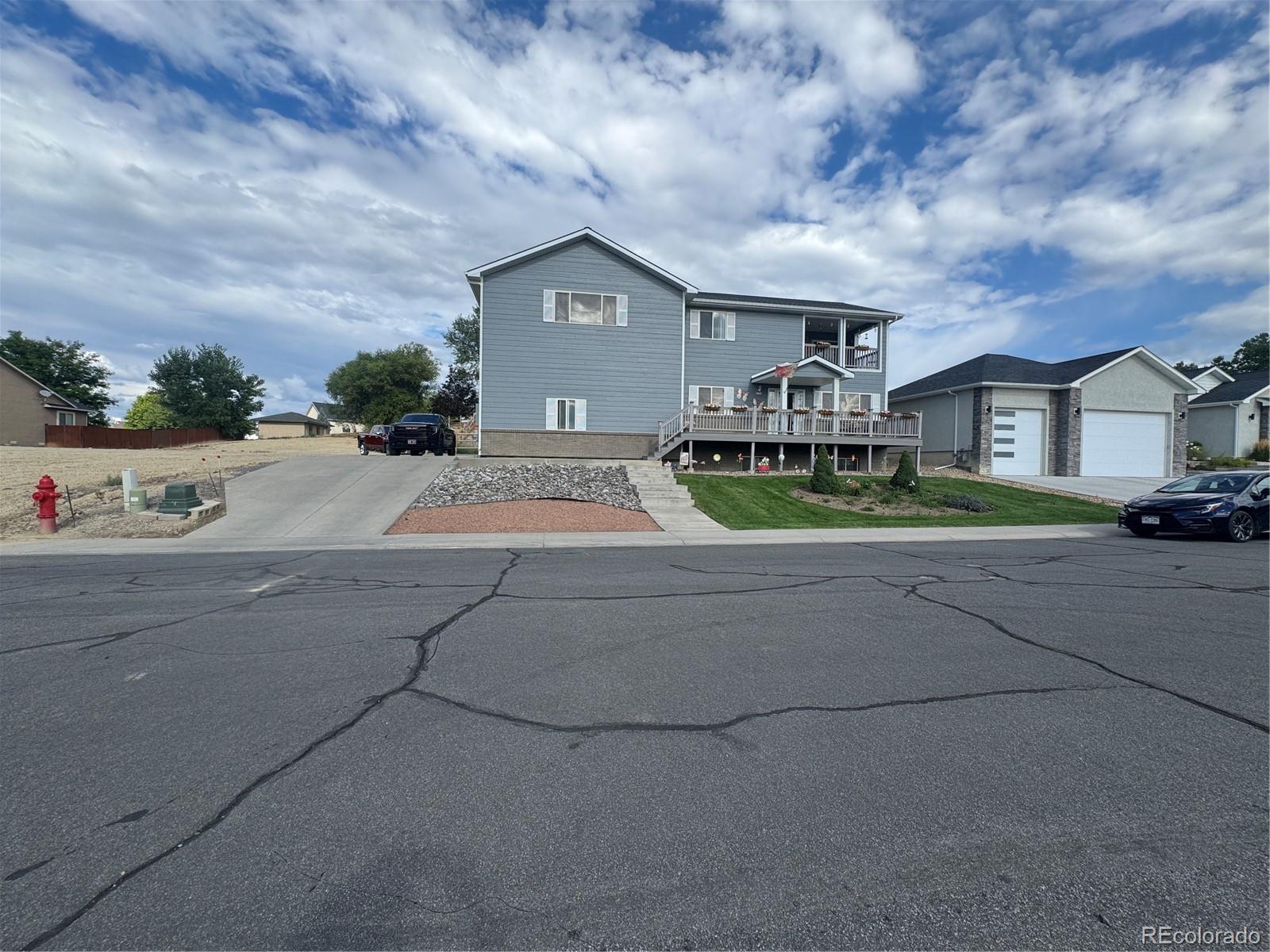 3177 Silver Fox Dr, Montrose, CO 81401