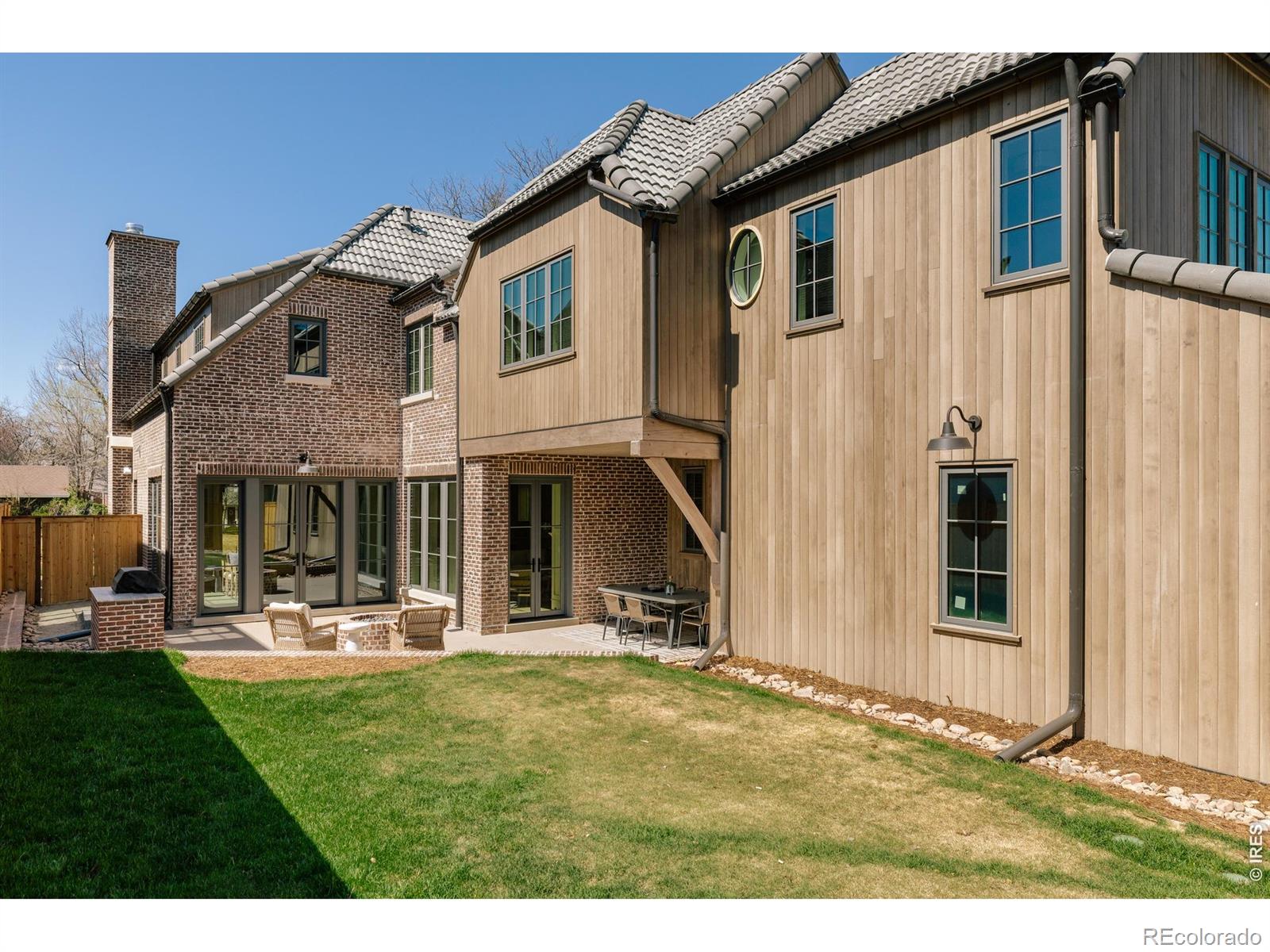 858 S Saint Paul St, Denver, CO 80209