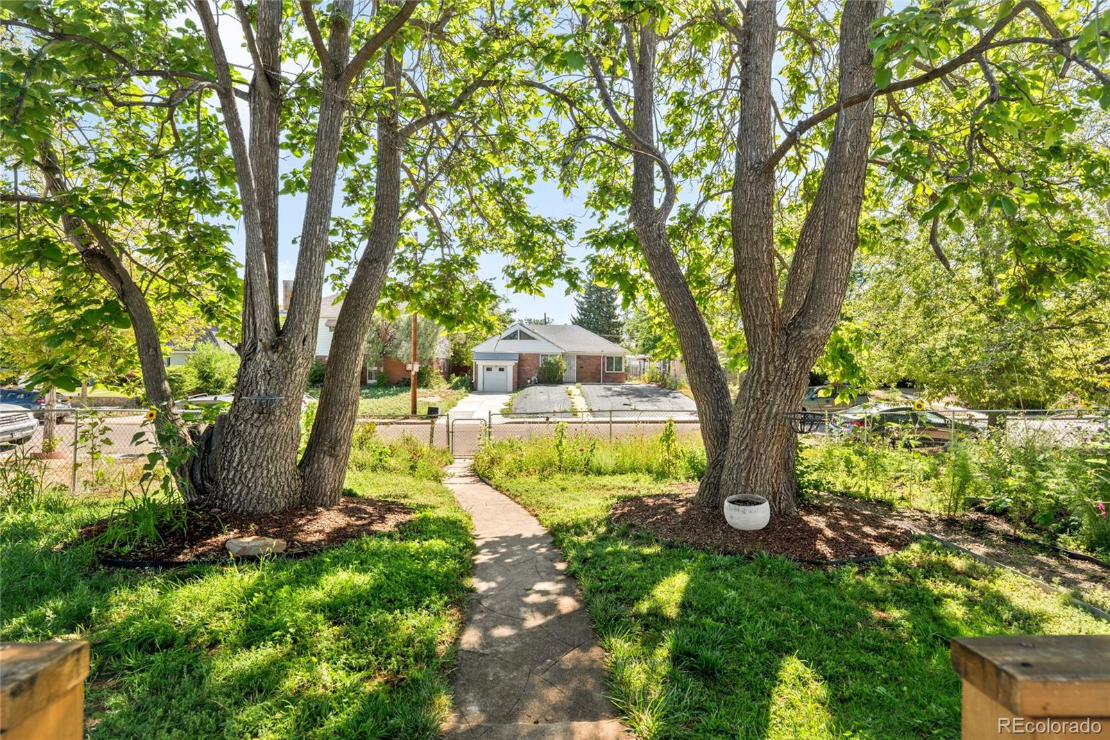 3115 N Clayton St, Denver, CO 80205