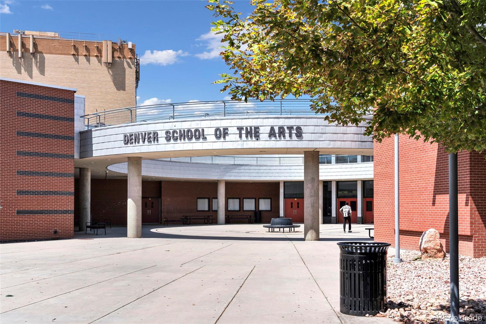 2270 Poplar St, Denver, CO 80207