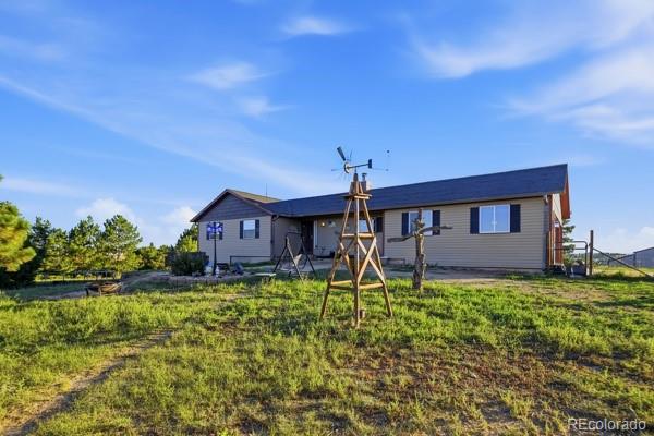 44310 Homestead Rd, Elizabeth, CO 80107
