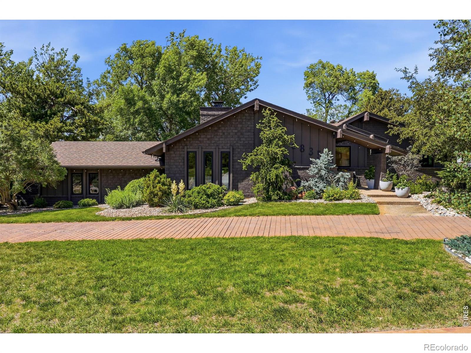 8835 Pine Cone Ln, Niwot, CO 80503