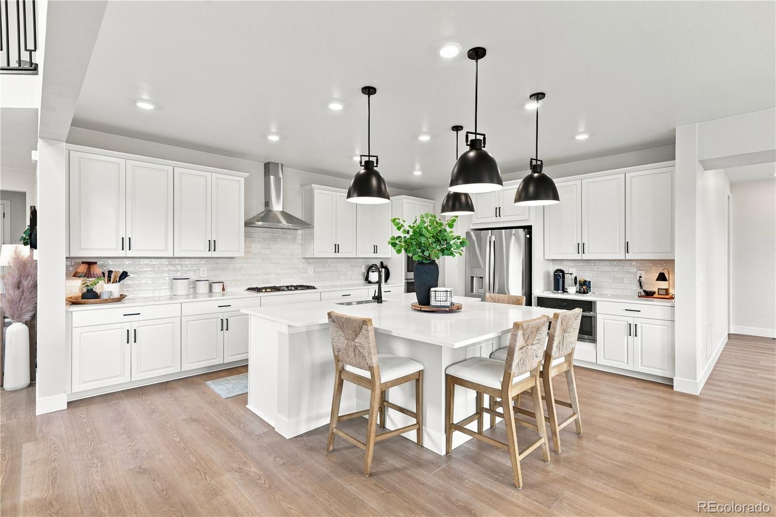 16675 W 93rd Pl, Arvada, CO 80007