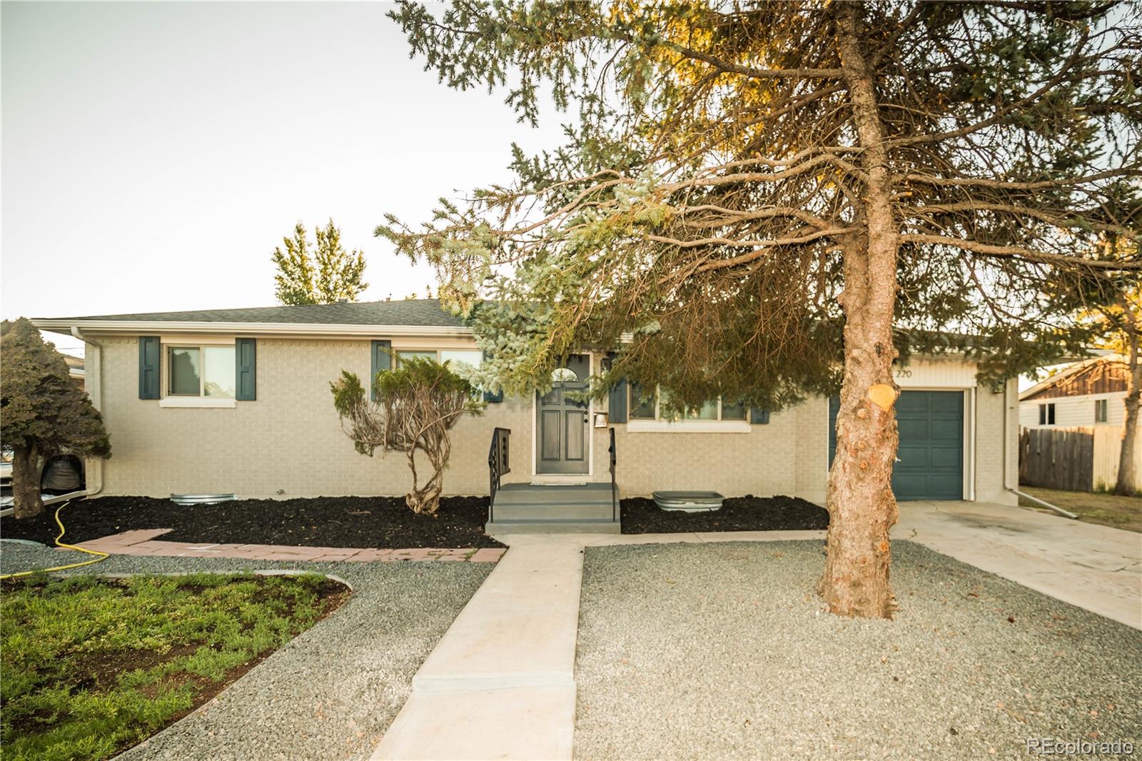 220 N 11th Ave, Brighton, CO 80601