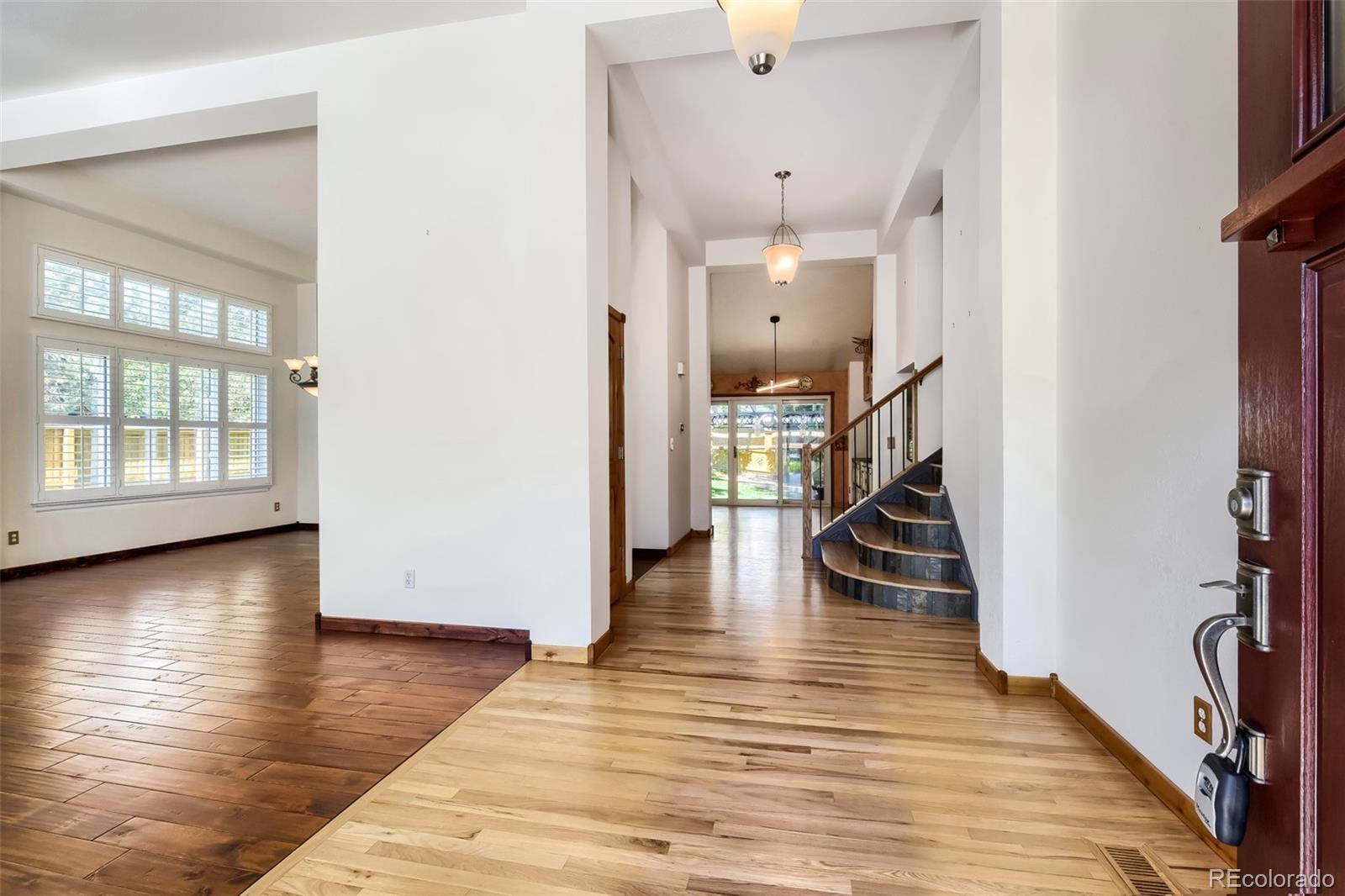 9210 Sugarstone Cir, Highlands Ranch, CO 80130