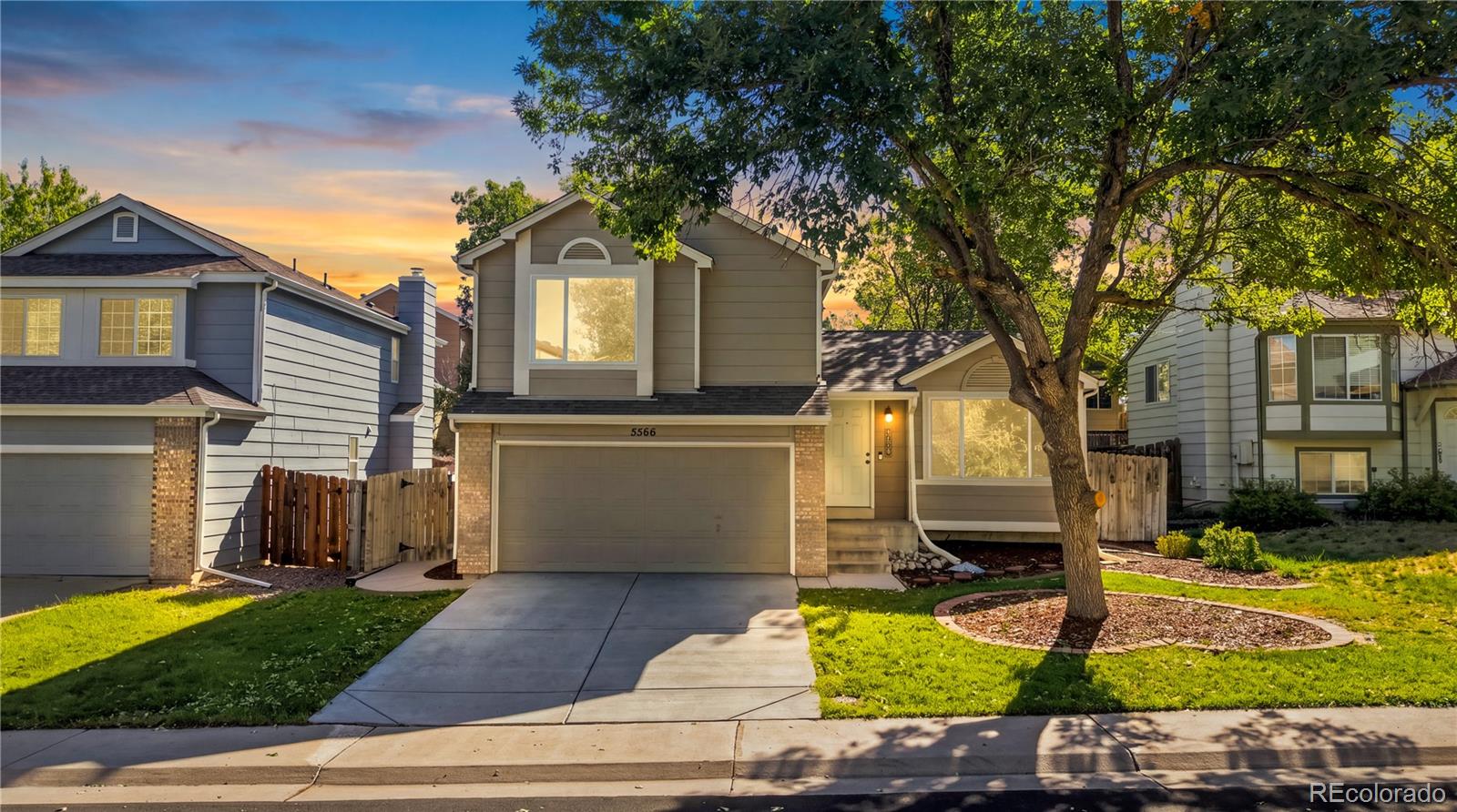 5566 S Ireland St, Aurora, CO 80015