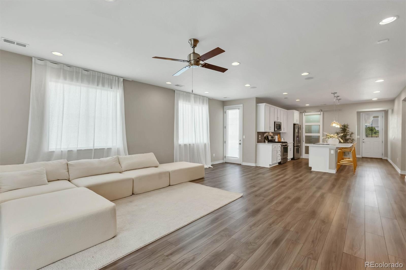 257 S Scottsburg Ct, Aurora, CO 80018