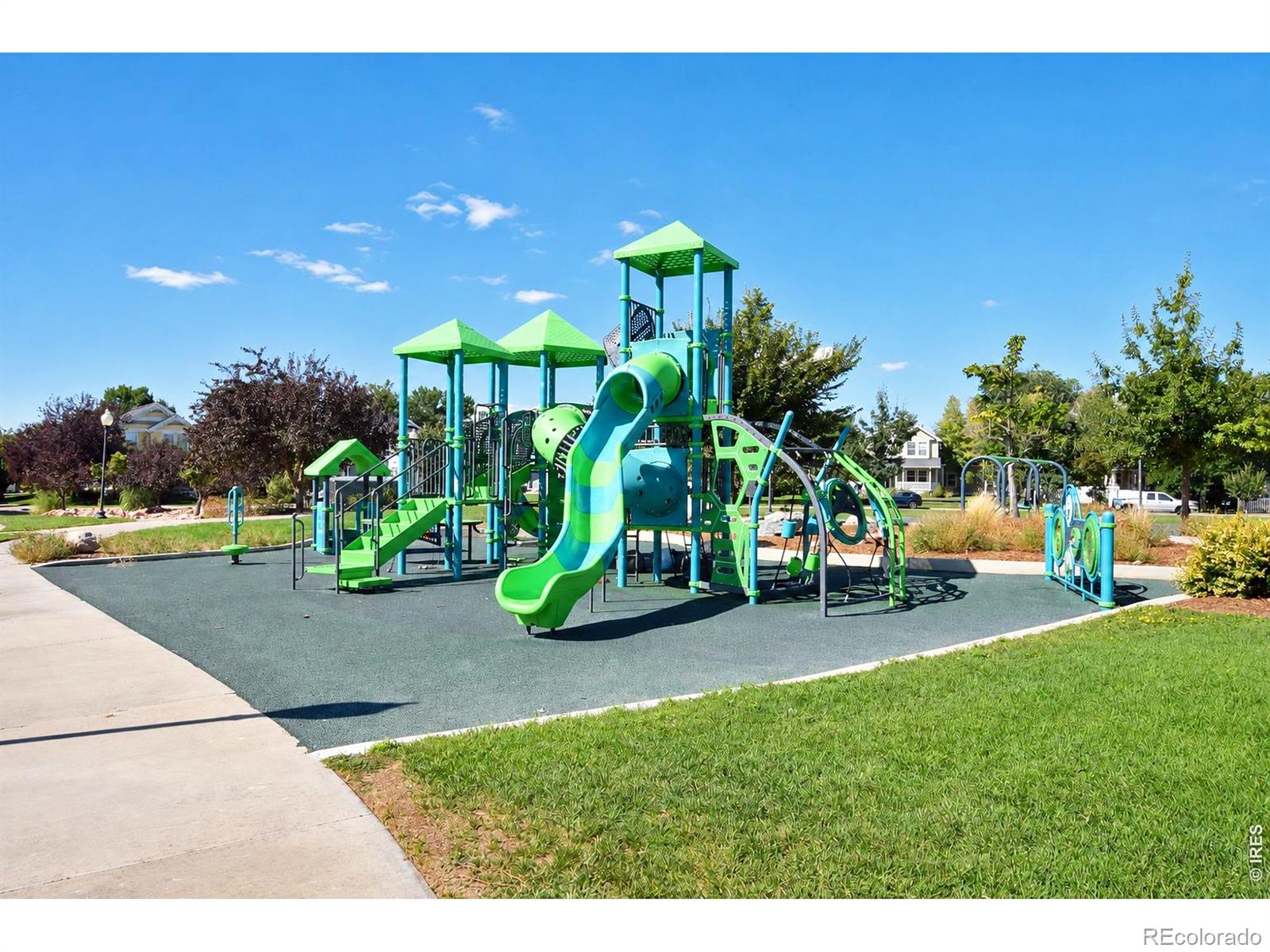1414 Canal Dr, Windsor, CO 80550