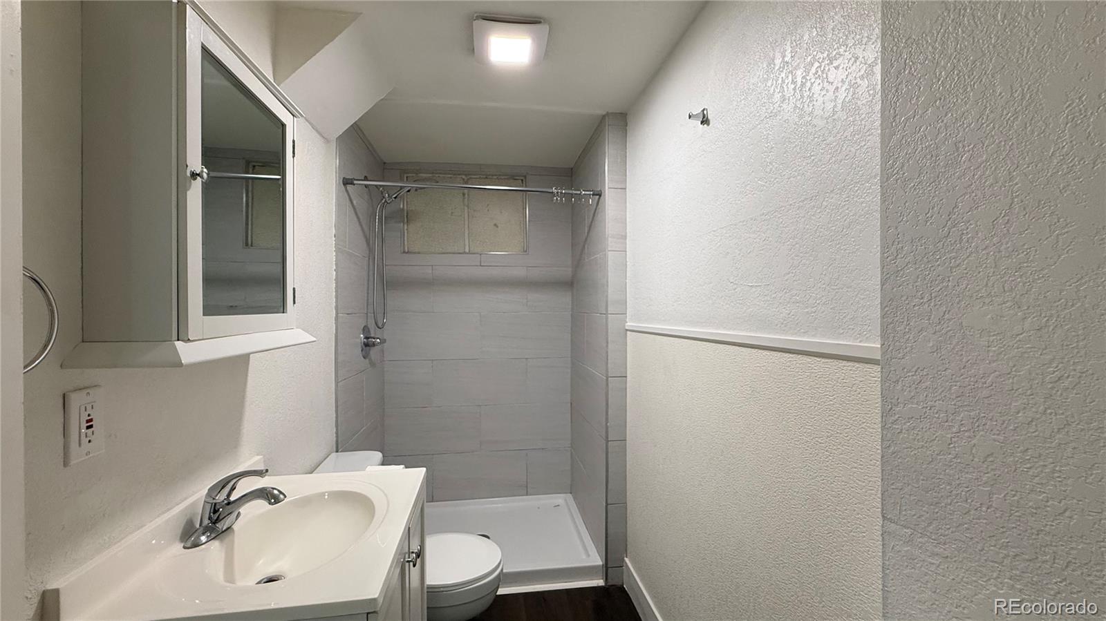5353 W 4th Ave, Lakewood, CO 80226
