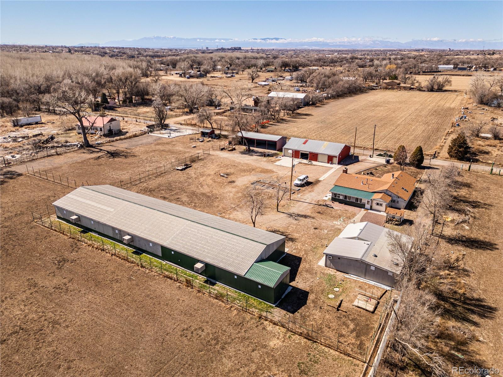302 Meade Ave, Pueblo, CO 81001